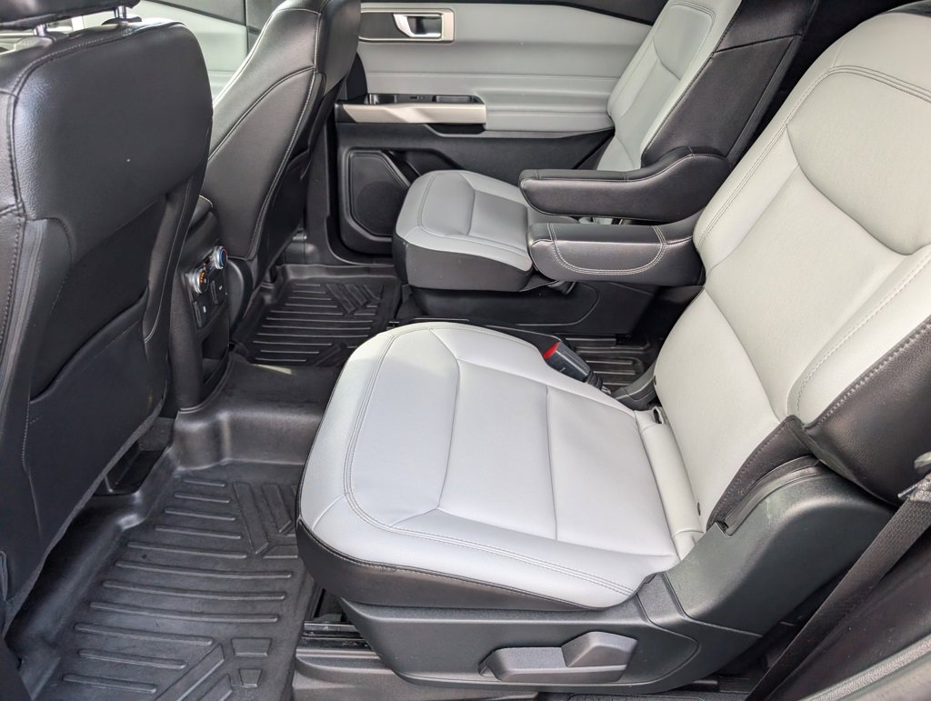 Used 2021 Ford Explorer XLT w/ Equipment Group 202A image 30