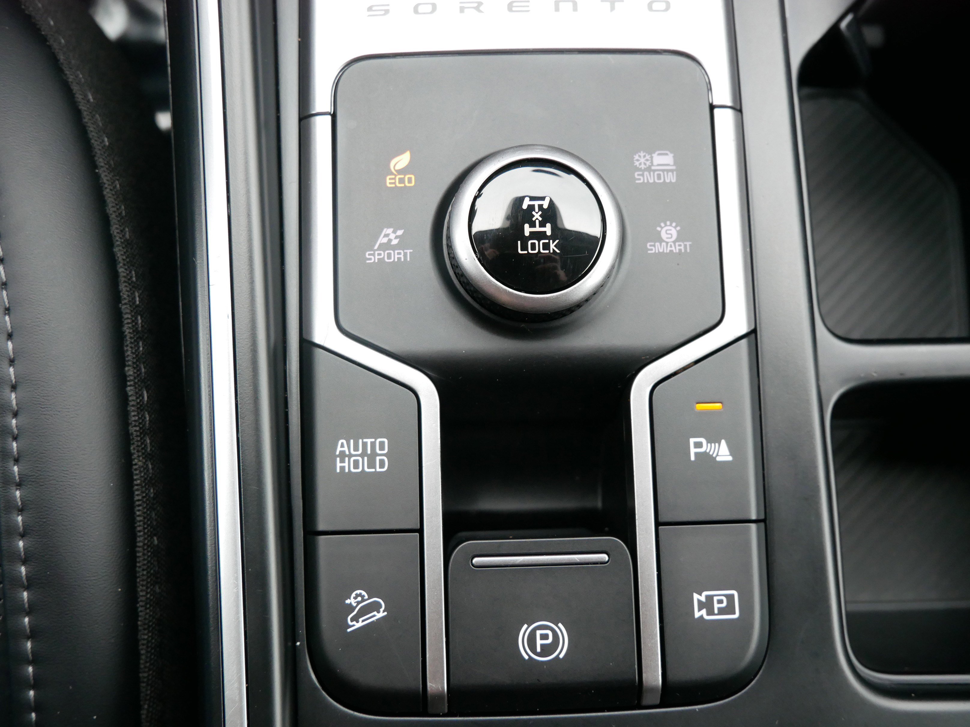 Used 2025 Kia Sorento EX image 30