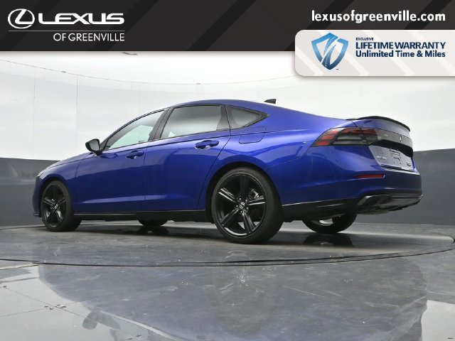Used 2024 Honda Accord Sport image 40