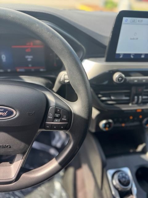 Certified 2025 Ford Escape Active AWD/4WD image 17