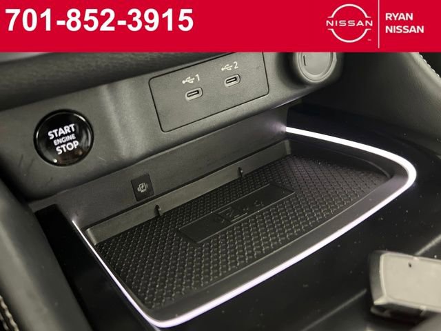 Certified 2025 Nissan Rogue Platinum w/ Tech Package image 24