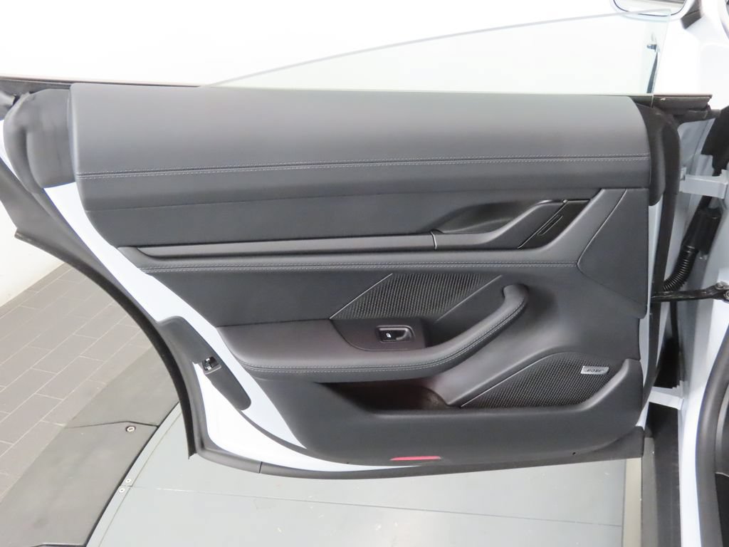 New 2026 Porsche Taycan Turbo AWD/4WD image 45