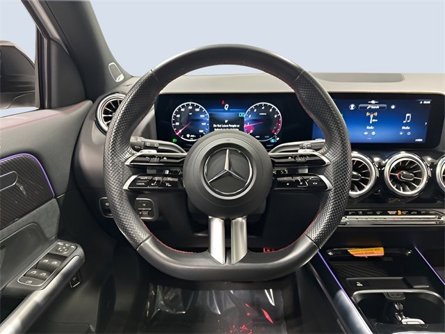 Used 2025 Mercedes-Benz GLA 250 4MATIC image 17