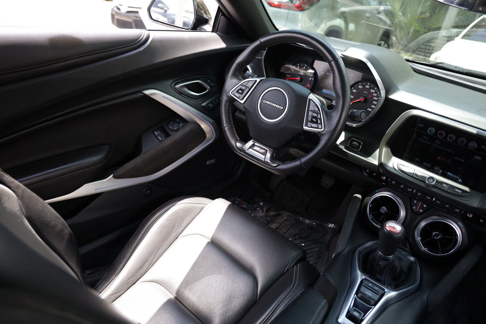 Used 2016 Chevrolet Camaro SS RWD image 23
