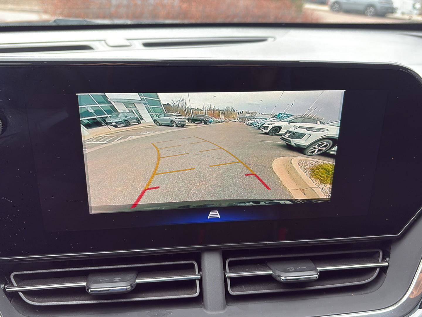 Used 2024 Chevrolet Trax LT w/ Driver Confidence Package image 18