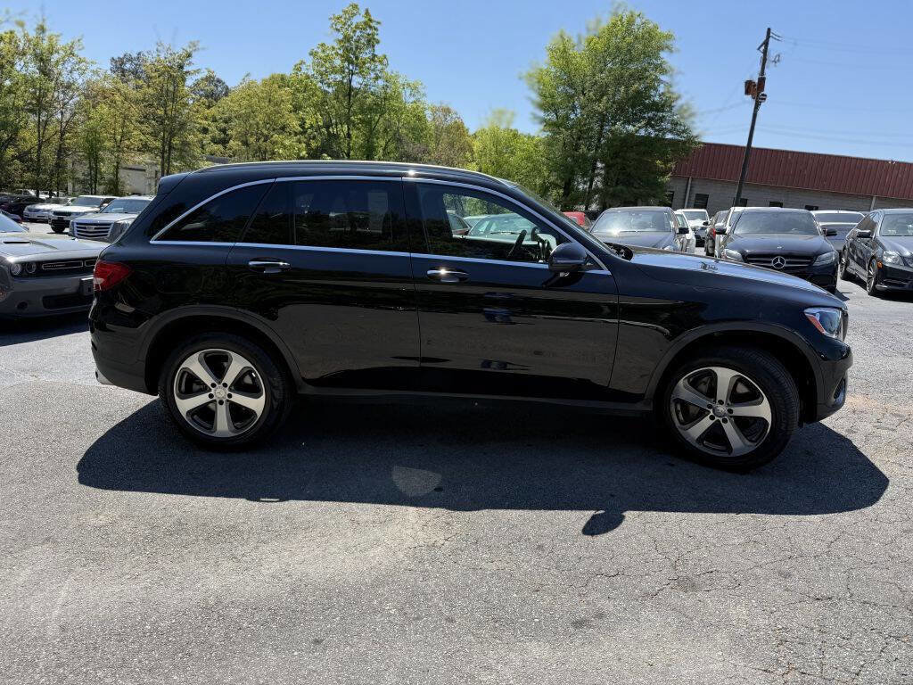 Used 2017 Mercedes-Benz GLC 300 w/ Premium 1 Package image 9