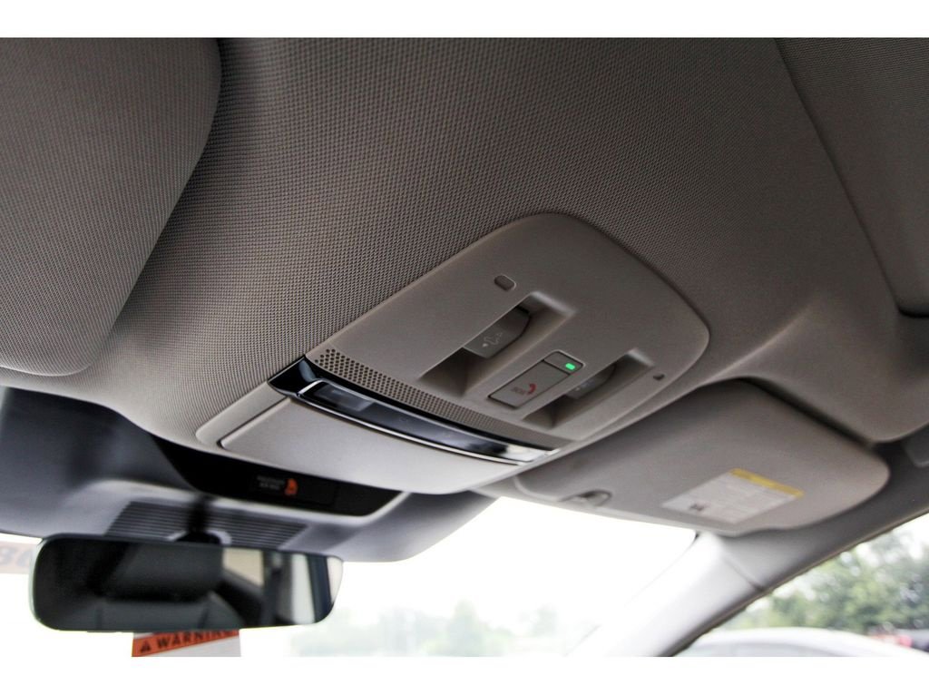 New 2025 Nissan Murano SL image 16