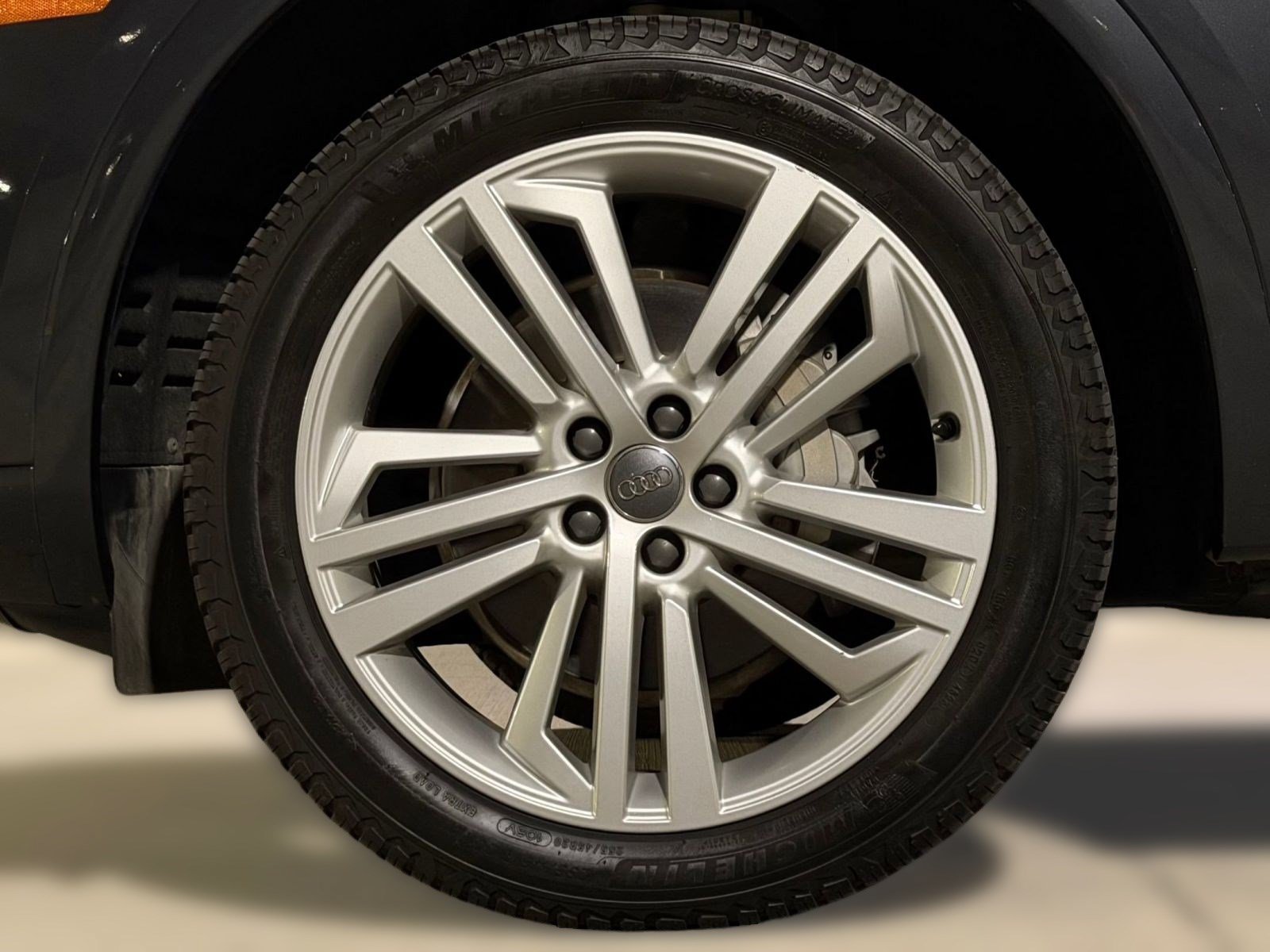 Used 2019 Audi Q5 Premium w/ Premium Plus Package AWD/4WD image 12