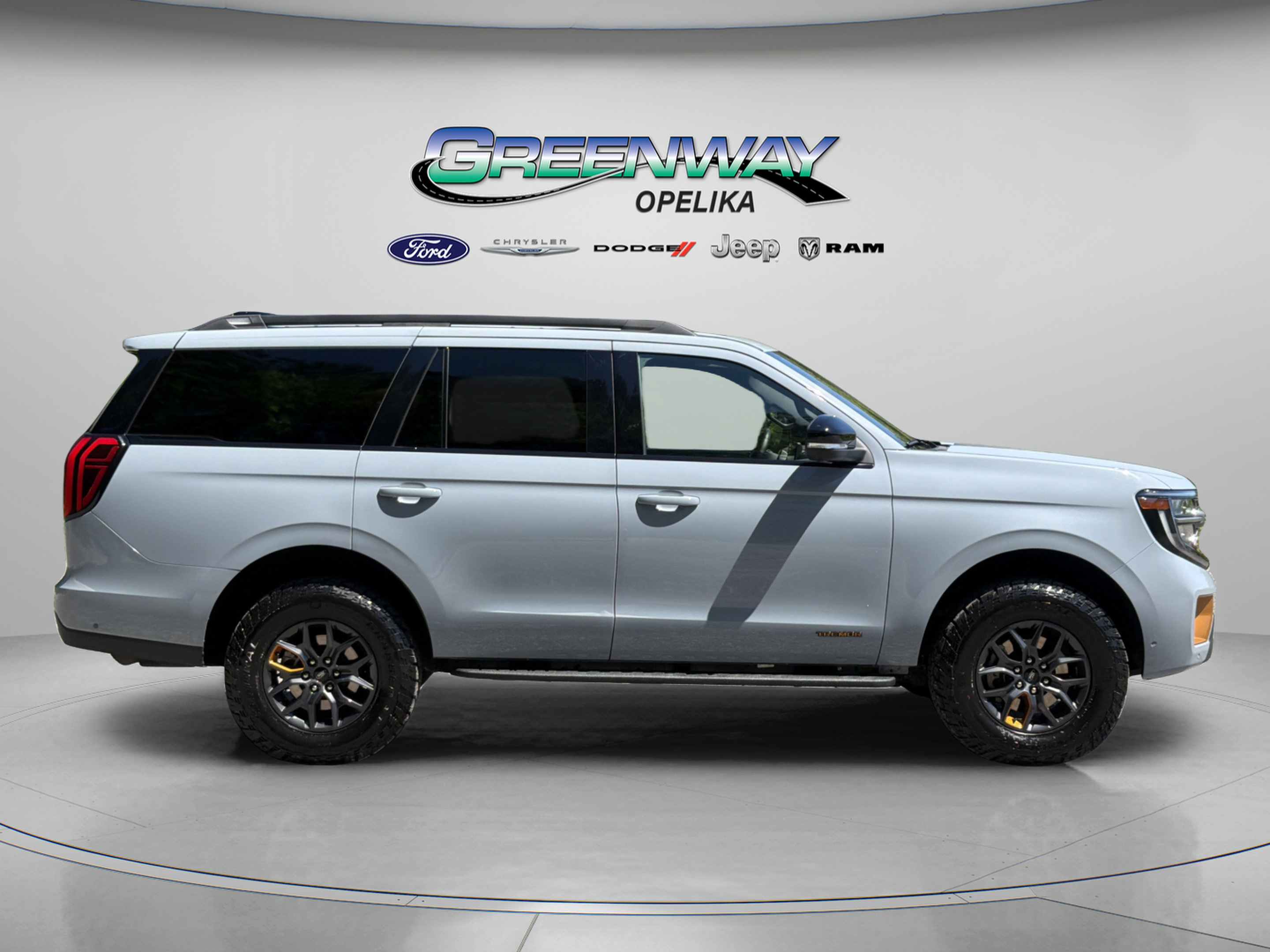 Used 2025 Ford Expedition Tremor AWD/4WD image 21