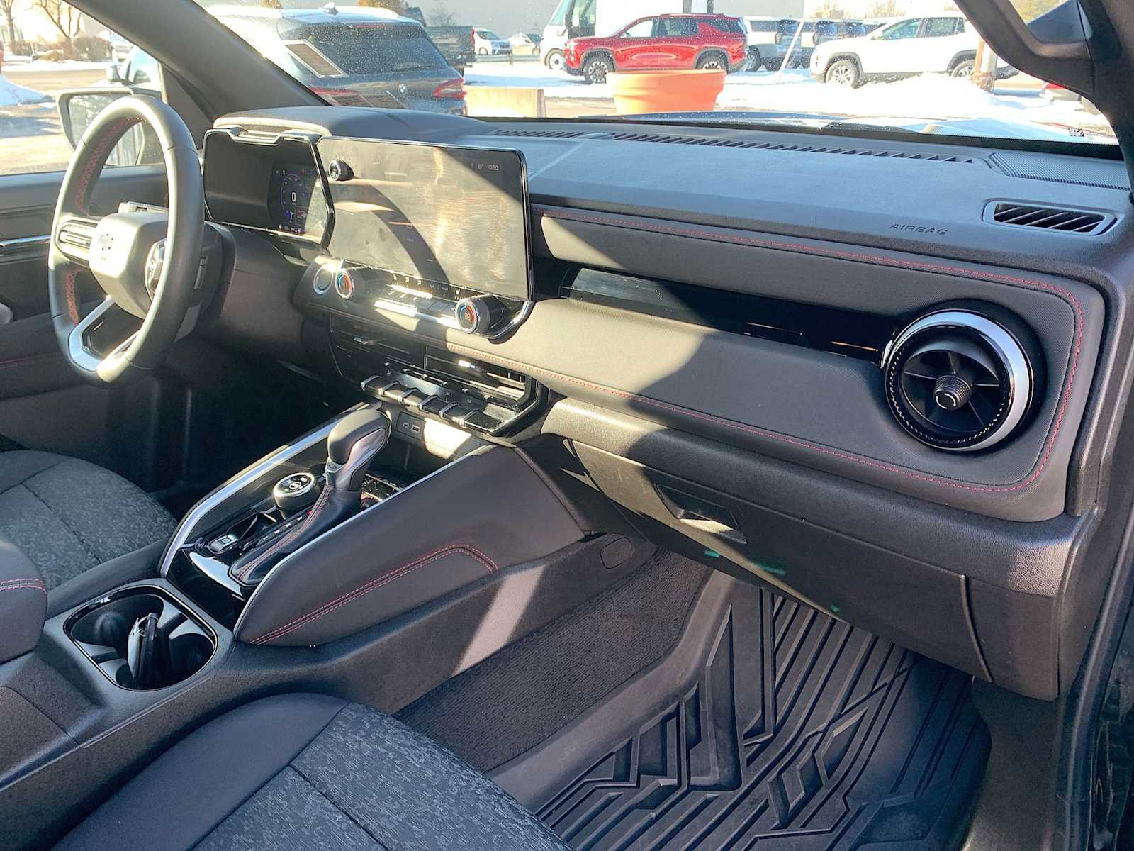 Certified 2024 Chevrolet Colorado Z71 w/ Z71 Convenience Package 2 image 27