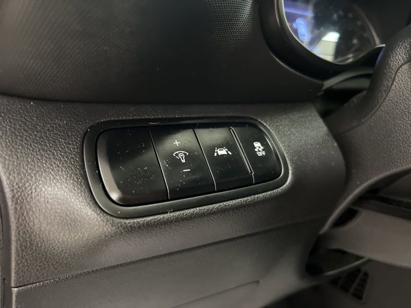 Used 2020 Hyundai Venue SE image 20