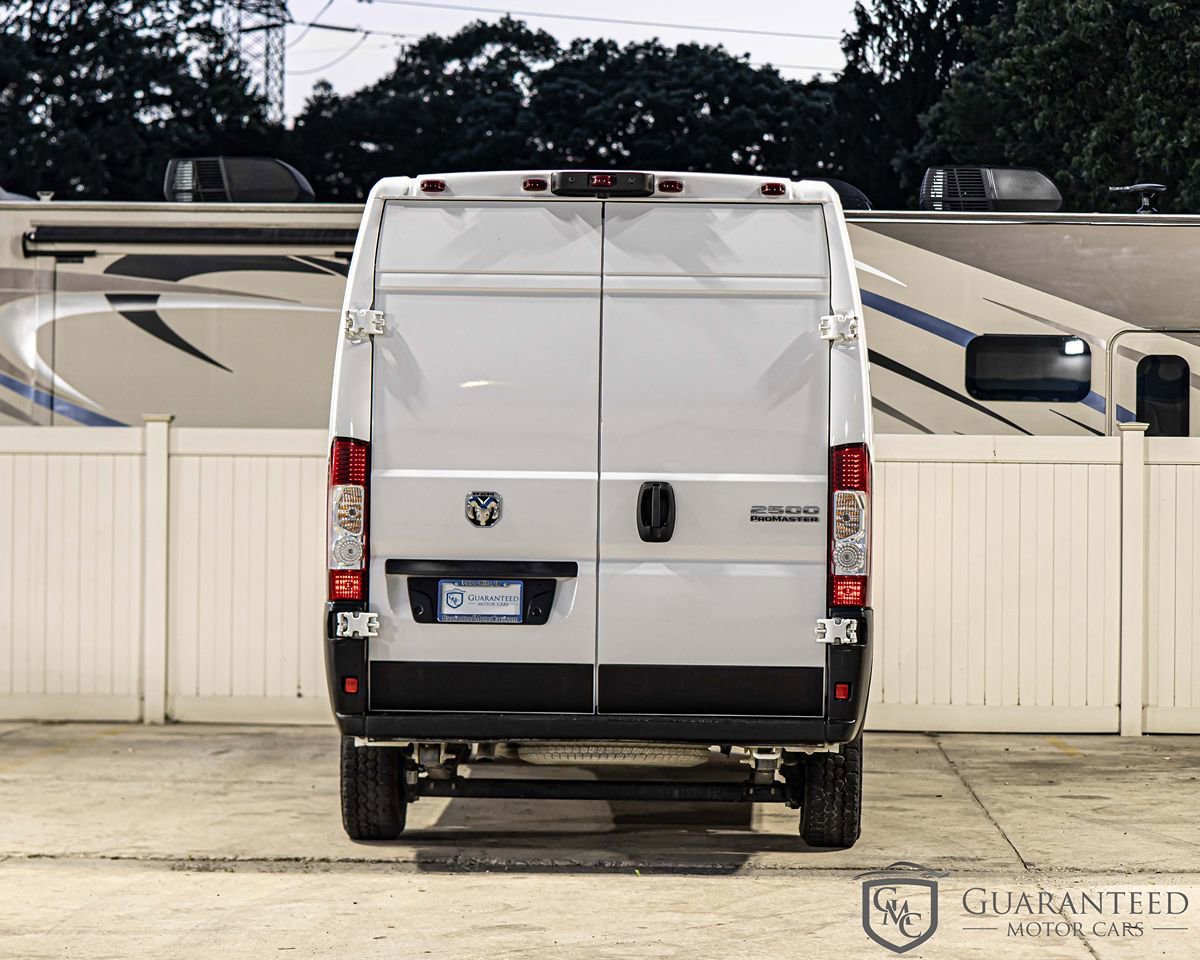 Used 2025 RAM ProMaster 2500 w/ Convenience Group FWD image 9
