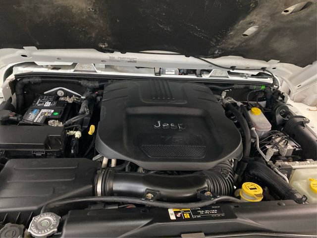 Used 2018 Jeep Wrangler Unlimited Altitude image 12