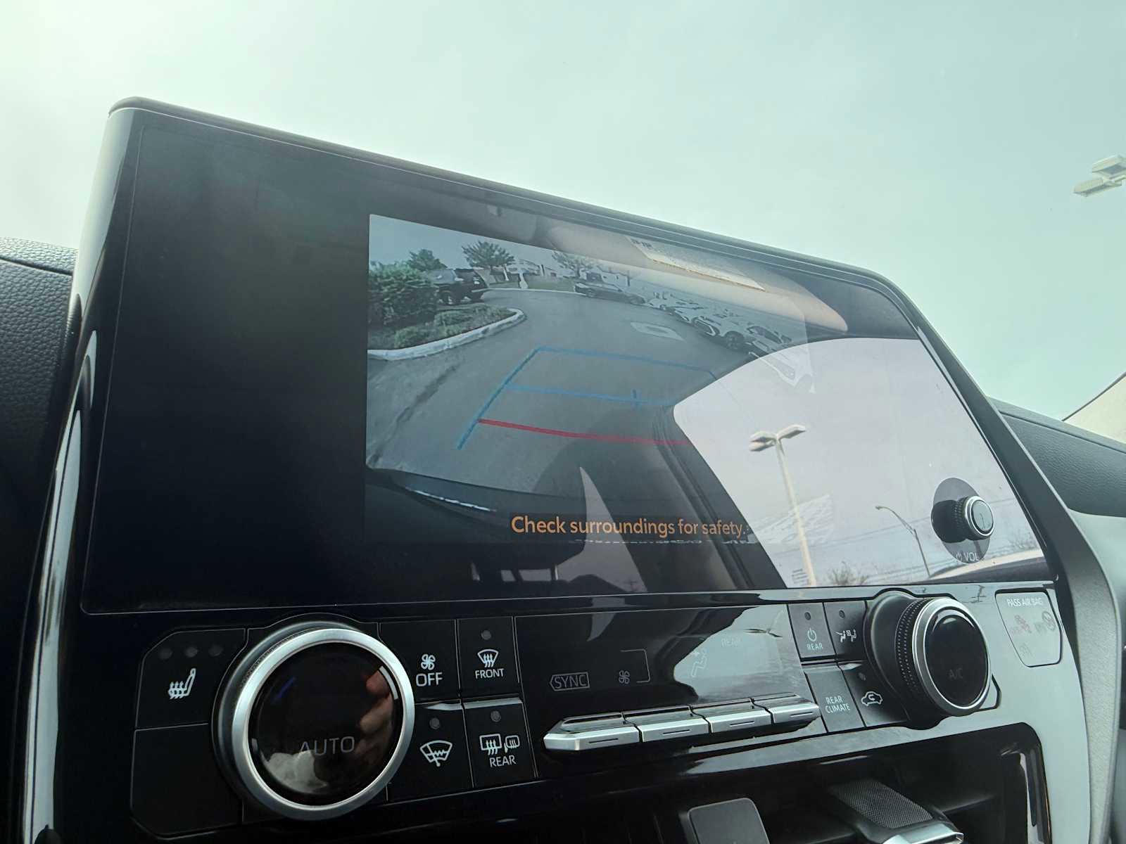 Certified 2025 Toyota Highlander XLE AWD/4WD image 36