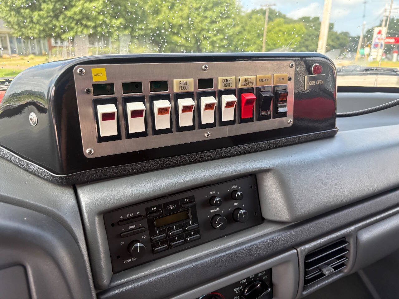 Used 1992 Ford F450 2WD Regular Cab Super Duty image 12