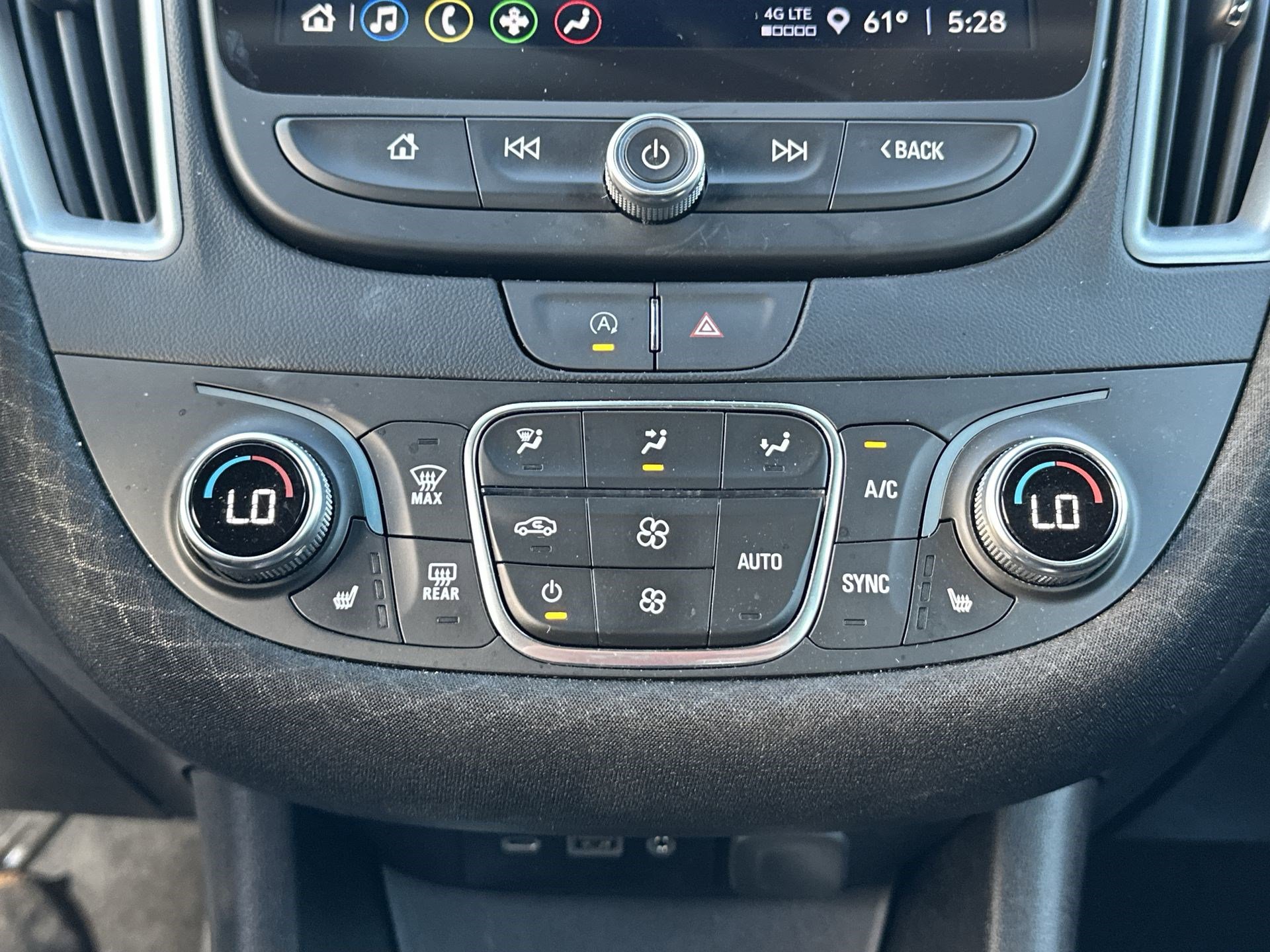 Used 2025 Chevrolet Malibu LT image 16