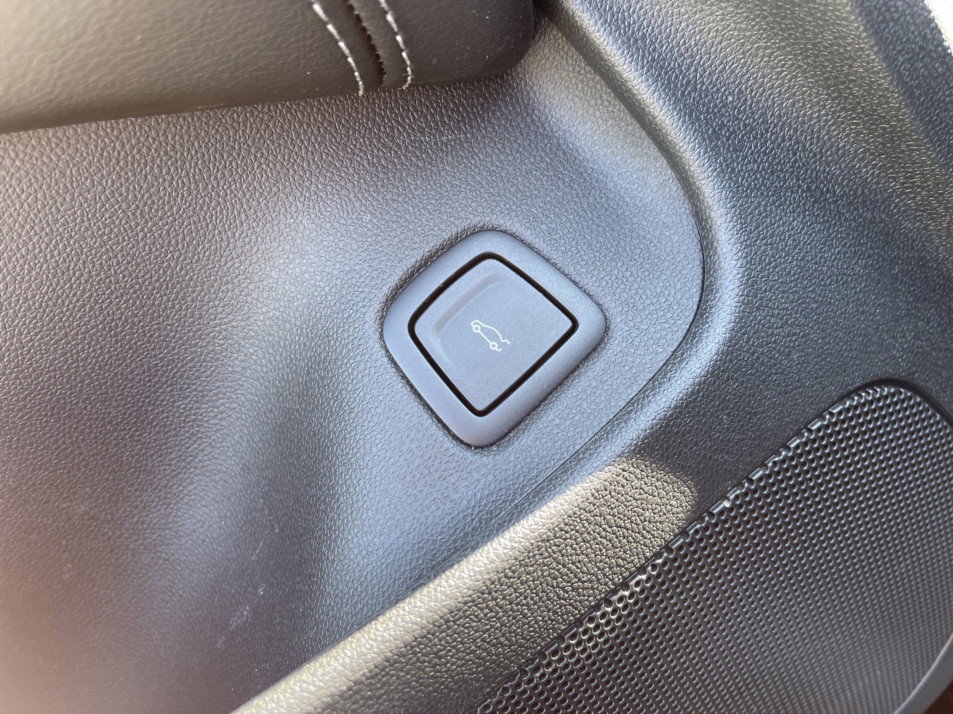 Used 2024 Cadillac CT4 Premium Luxury image 15