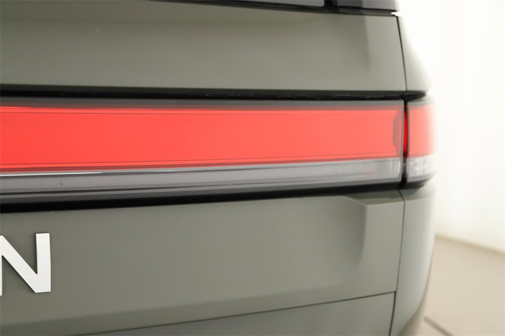 Used 2022 Rivian R1S Launch Edition image 30