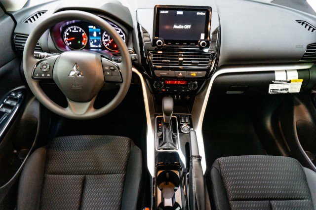 New 2026 Mitsubishi Eclipse Cross LE AWD/4WD image 16