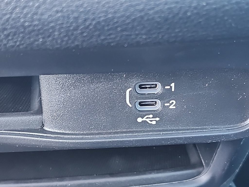 New 2026 Chrysler Pacifica Select image 8