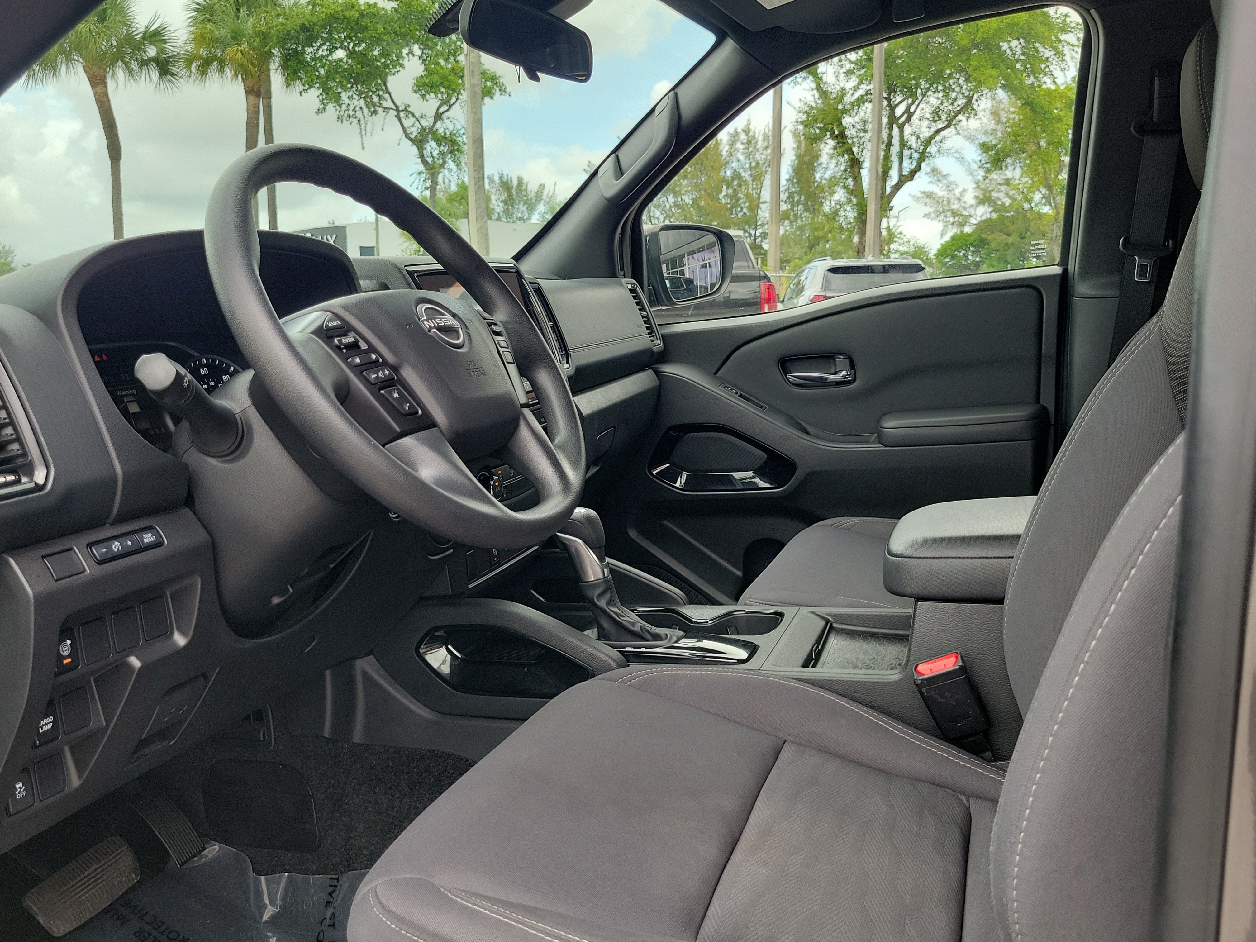Used 2023 Nissan Frontier SV w/ Midnight Edition Package RWD image 11