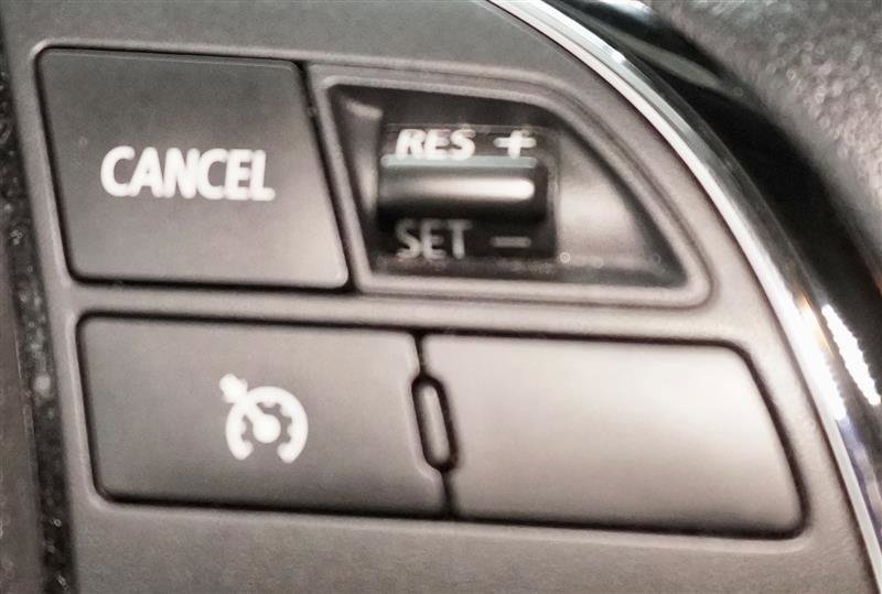 Used 2019 Mitsubishi Outlander SE image 15