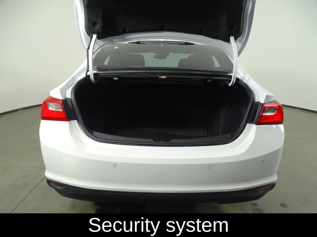 Used 2023 Chevrolet Malibu LT w/ Driver Confidence Package image 14