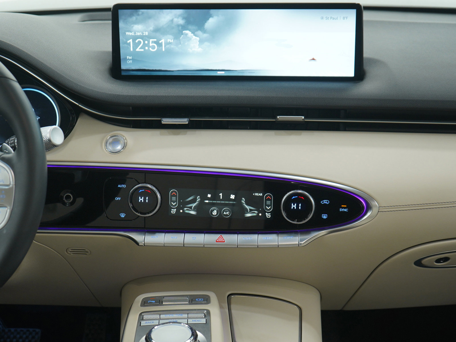 Used 2024 Genesis GV70 2.5T Advanced w/ Advanced Package image 17