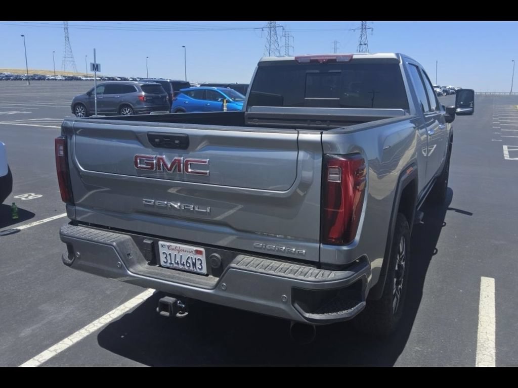 Used 2024 GMC Sierra 3500 Denali w/ Denali Reserve Package AWD/4WD image 10