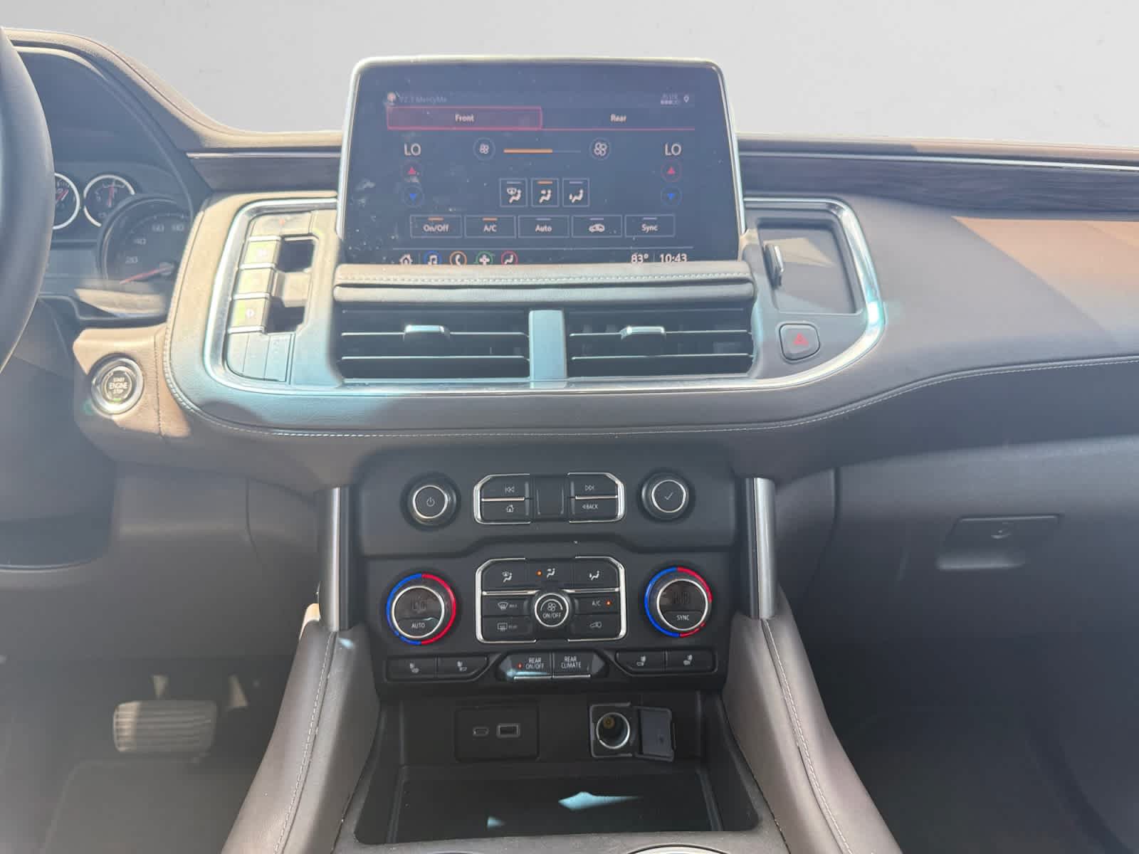 Used 2021 Chevrolet Tahoe LT w/ Luxury Package RWD image 11