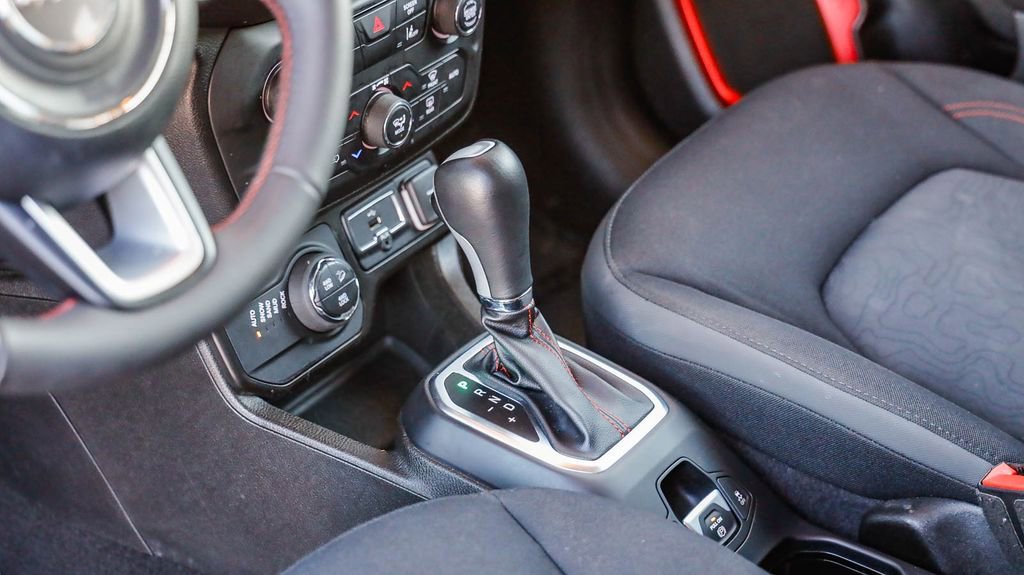 Certified 2023 Jeep Renegade Trailhawk image 20