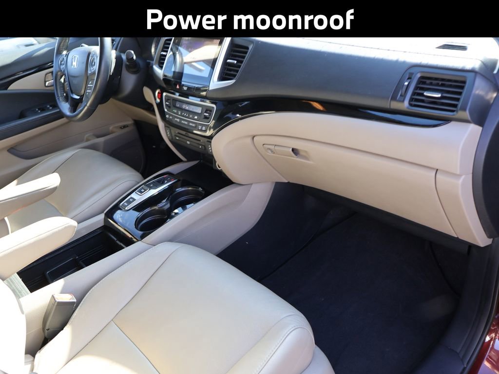 Used 2018 Honda Pilot Touring image 11