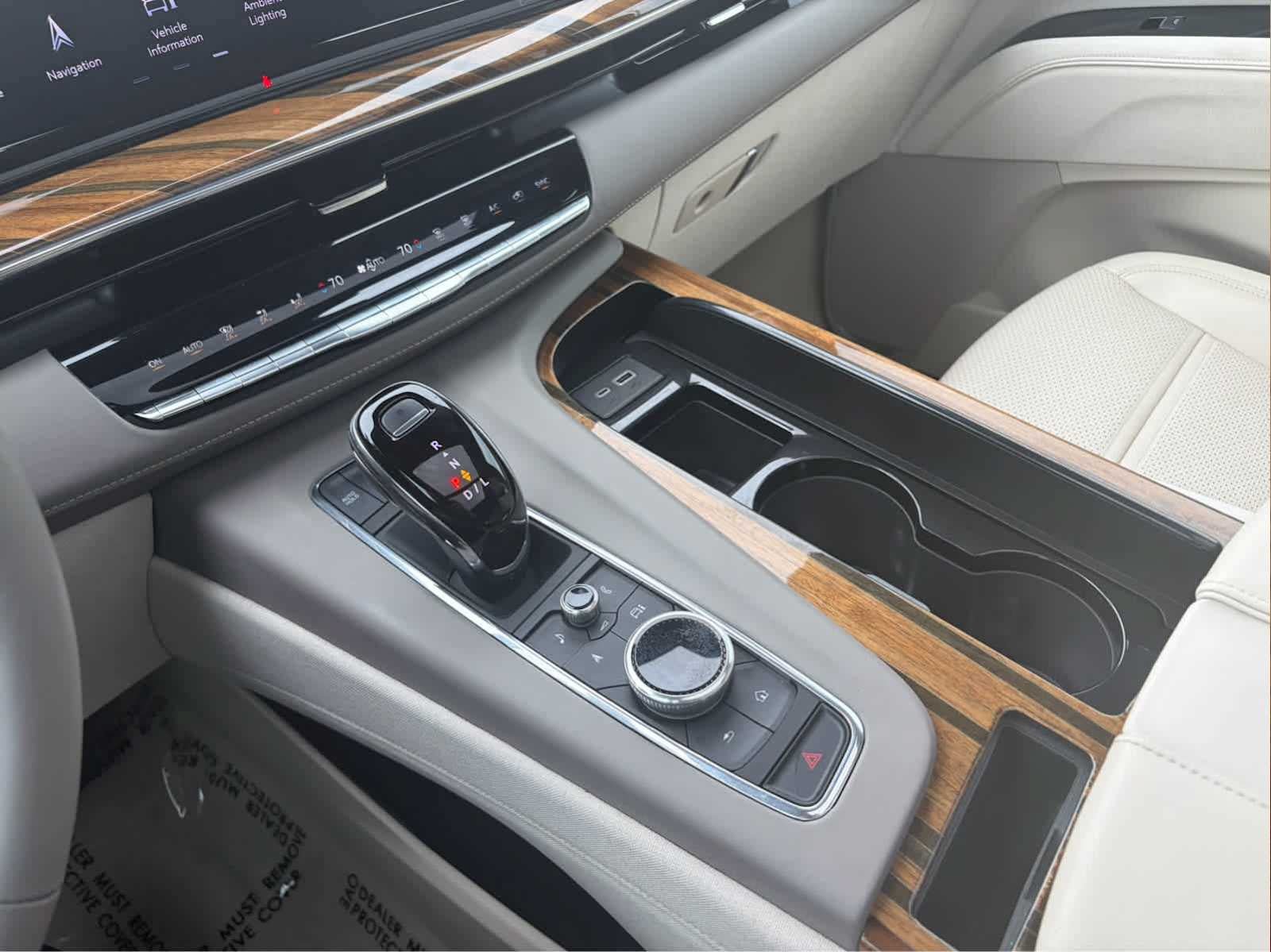 Certified 2023 Cadillac Escalade Sport Platinum w/ LPO, Floor Liner Package AWD/4WD image 18