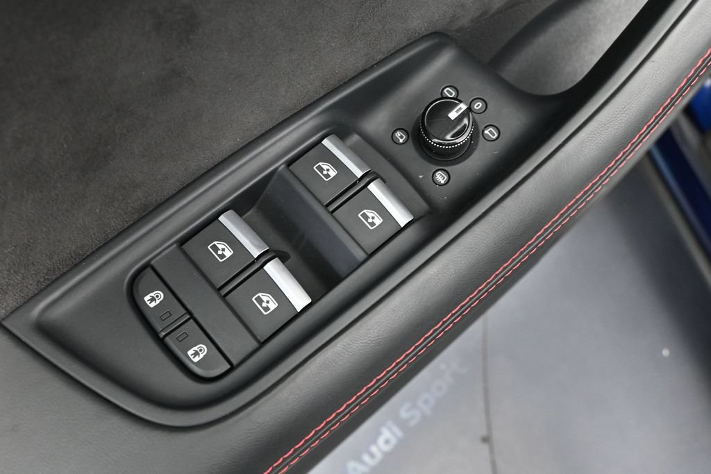 Used 2021 Audi RS Q8 AWD/4WD image 15