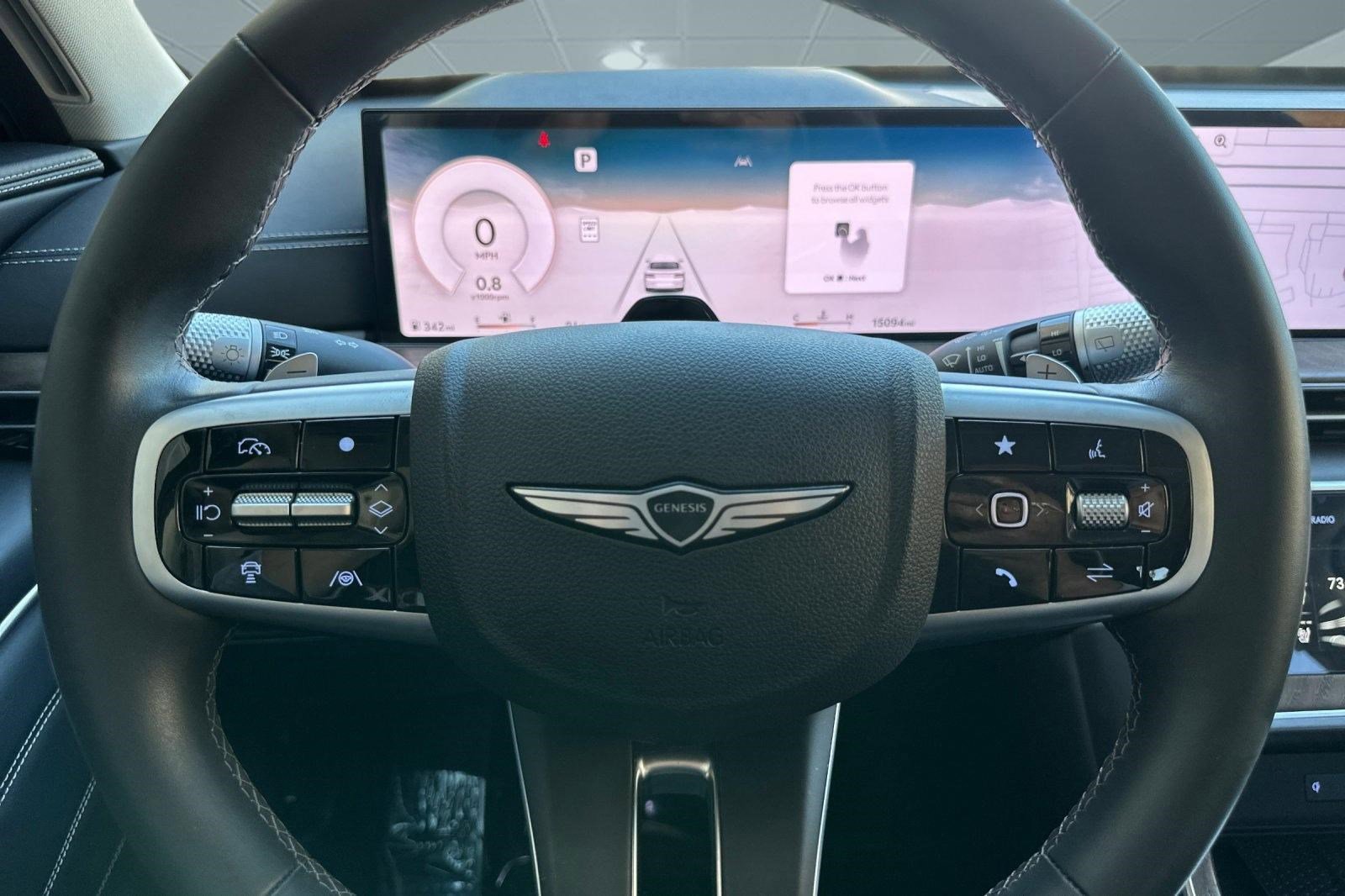 Used 2025 Genesis GV80 2.5T Prestige image 18