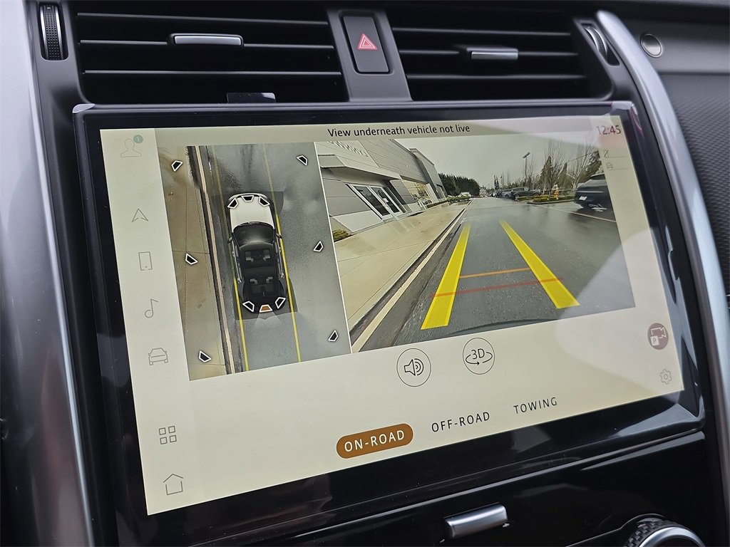 New 2026 Land Rover Discovery Dynamic SE image 24