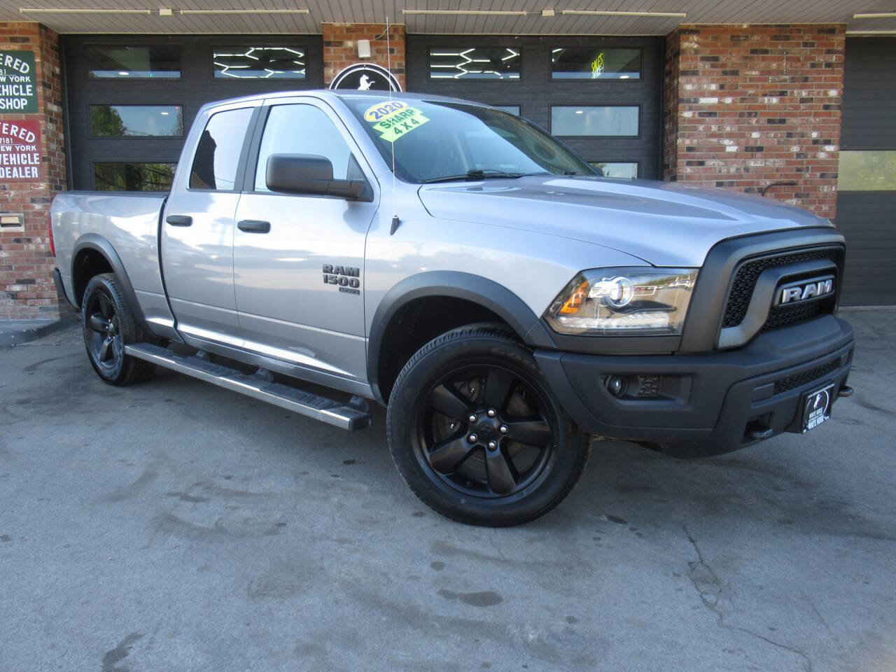 Used 2020 RAM 1500 Classic Warlock AWD/4WD image 3