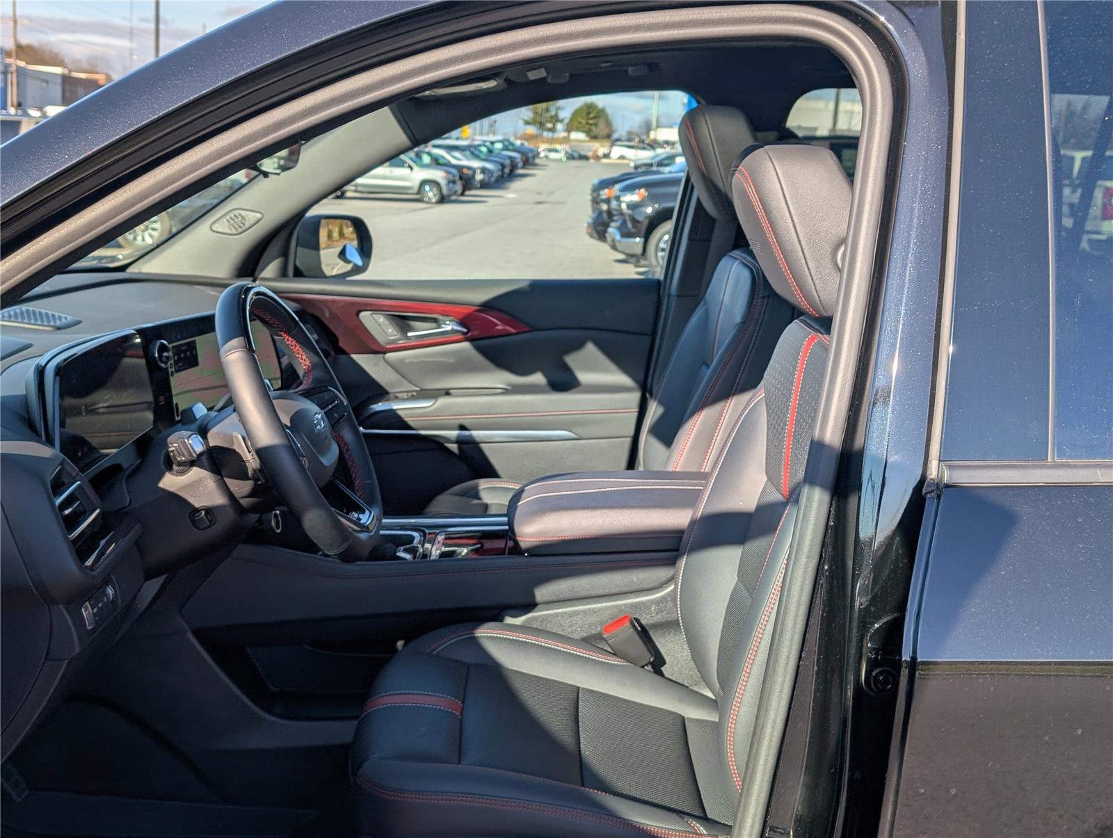 Used 2024 Chevrolet Traverse RS w/ LPO, Floor Liner Package image 18