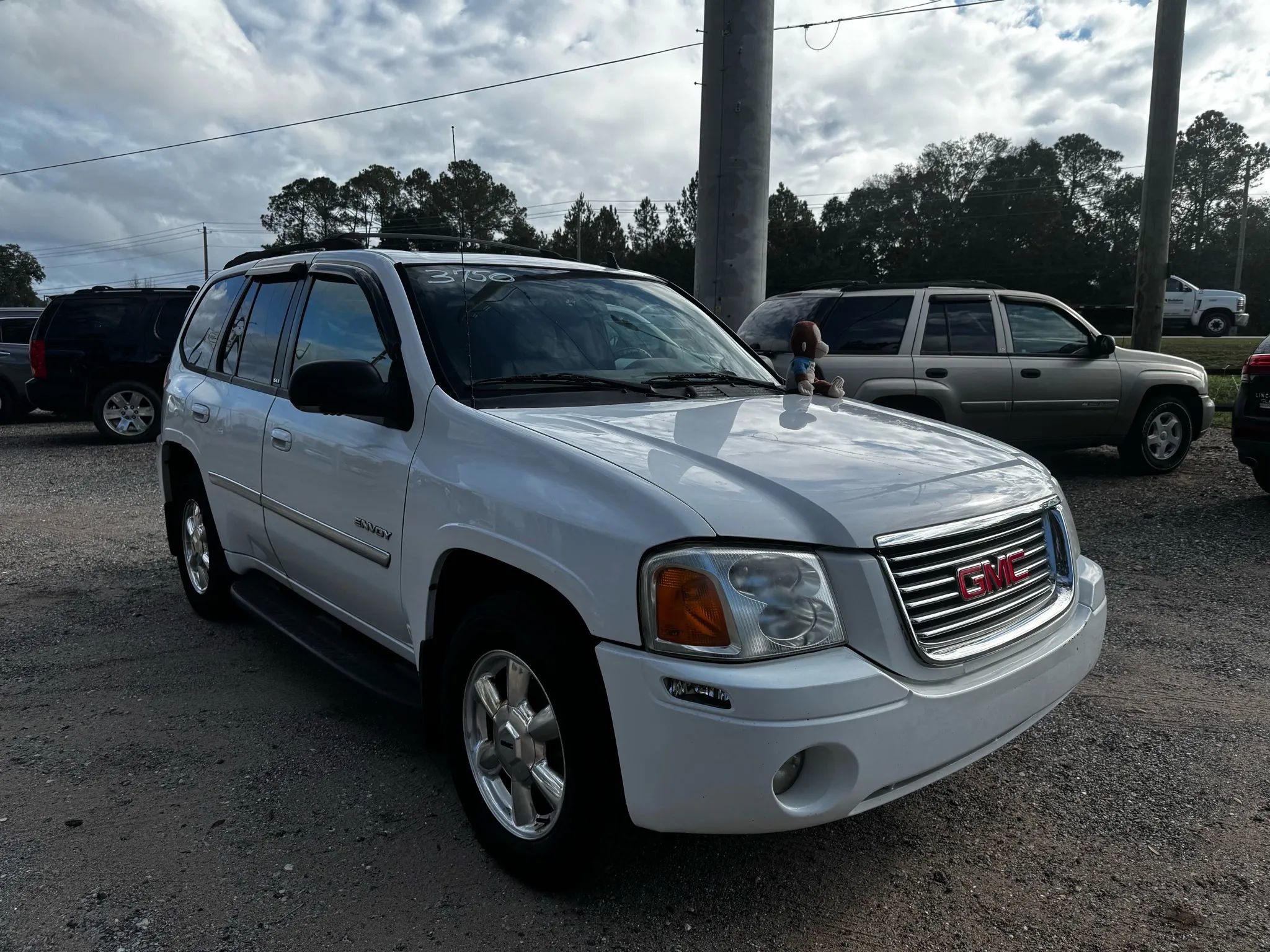 Used 2006 GMC Envoy SLT image 10