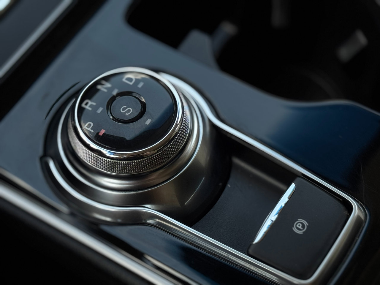 Used 2019 Ford Edge SEL w/ Equipment Group 201A image 32