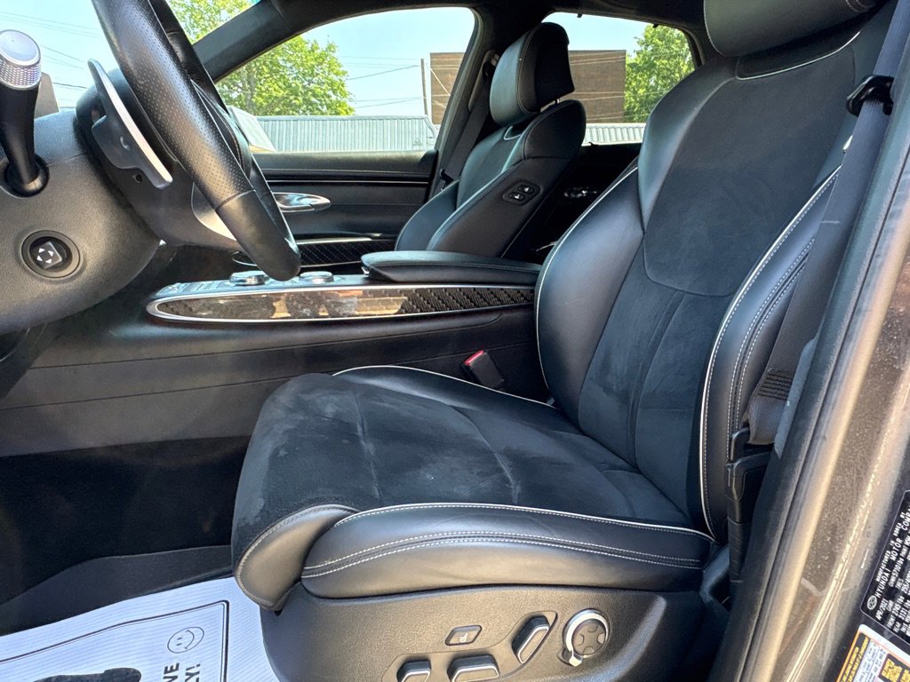 Used 2022 Genesis GV70 3.5T Sport w/ Sport Prestige Package AWD/4WD image 17