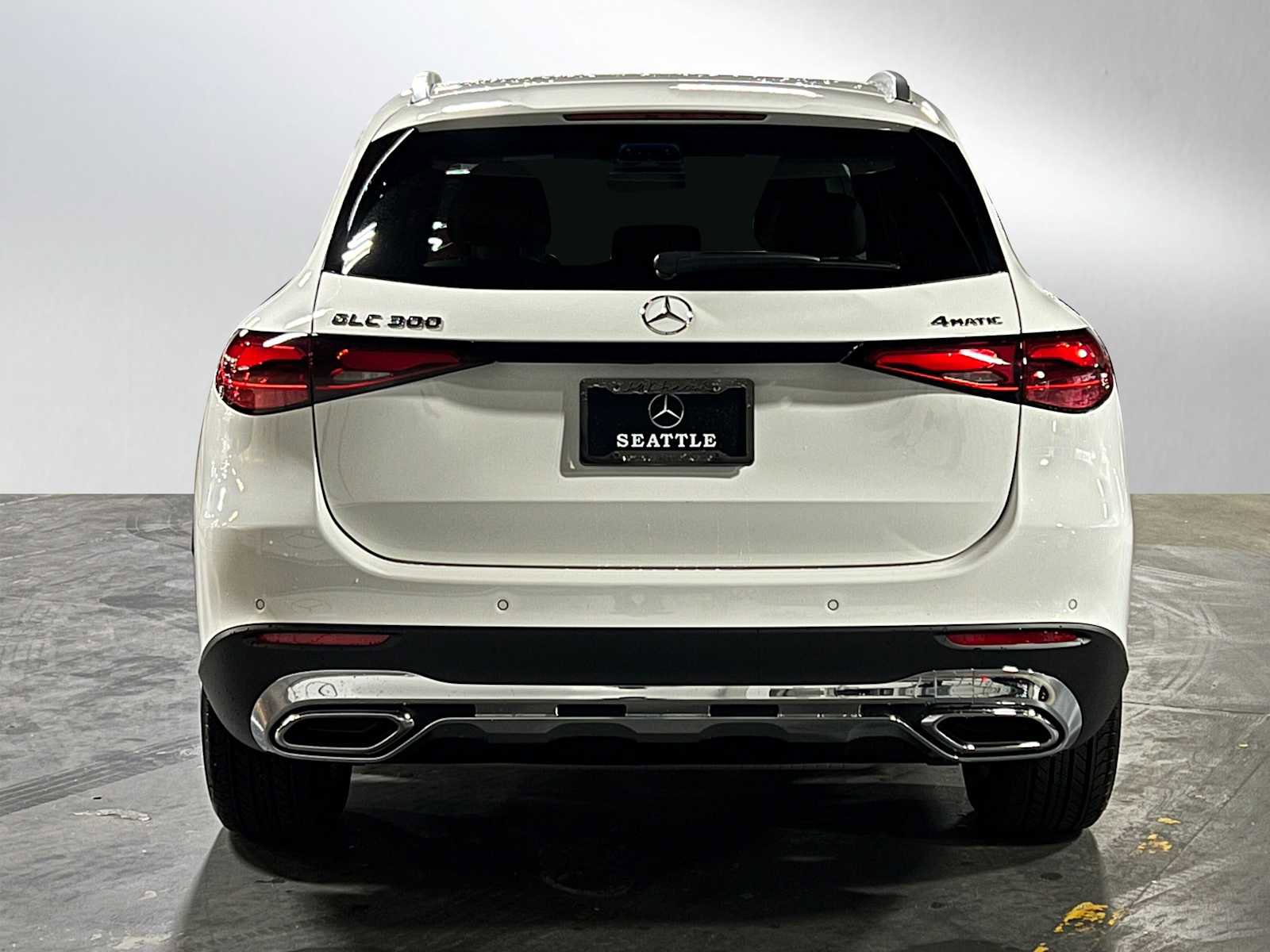 Certified 2025 Mercedes-Benz GLC 300 4MATIC image 5