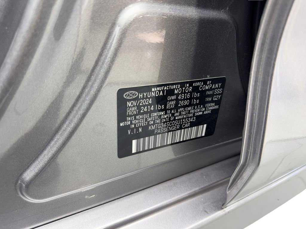 Used 2025 Genesis G70 2.5T image 82