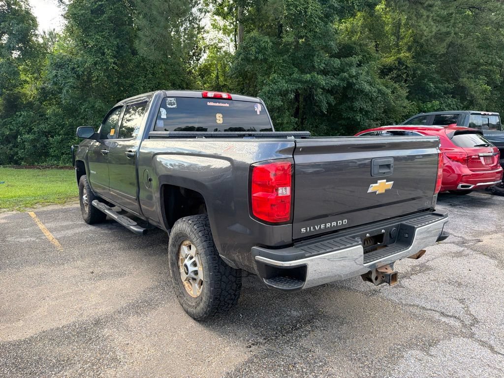 Used 2015 Chevrolet Silverado 2500 LT w/ LT Convenience Package AWD/4WD image 4