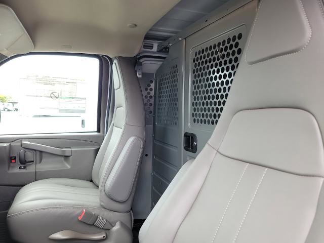 New 2025 Chevrolet Express 2500 w/ Driver Convenience Package RWD image 18