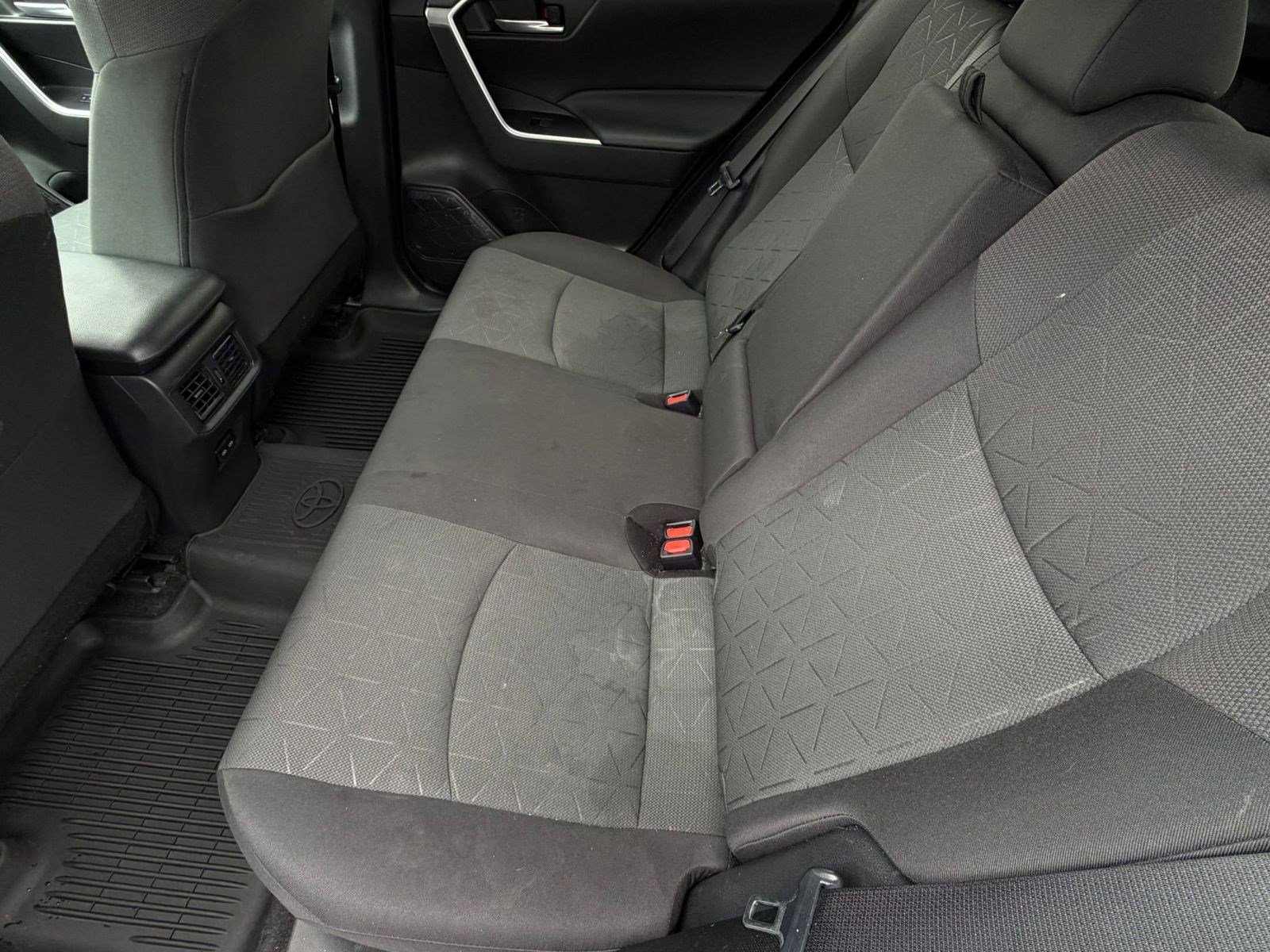 Used 2023 Toyota RAV4 XLE image 24