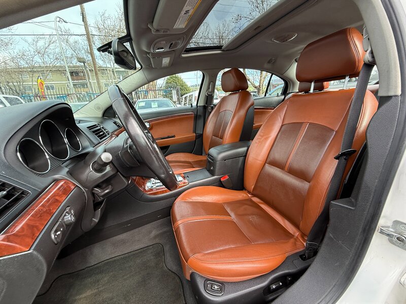 Used 2007 Saturn Aura XR w/ Premium Trim Pkg image 12