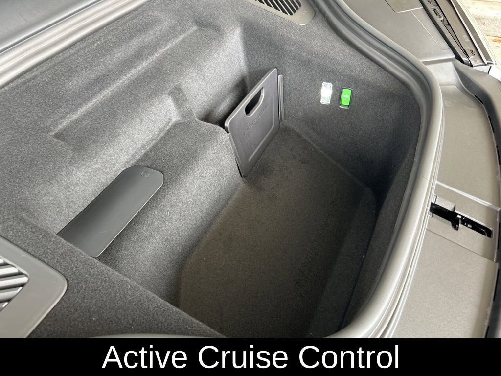 Used 2025 Porsche Macan Electric image 12