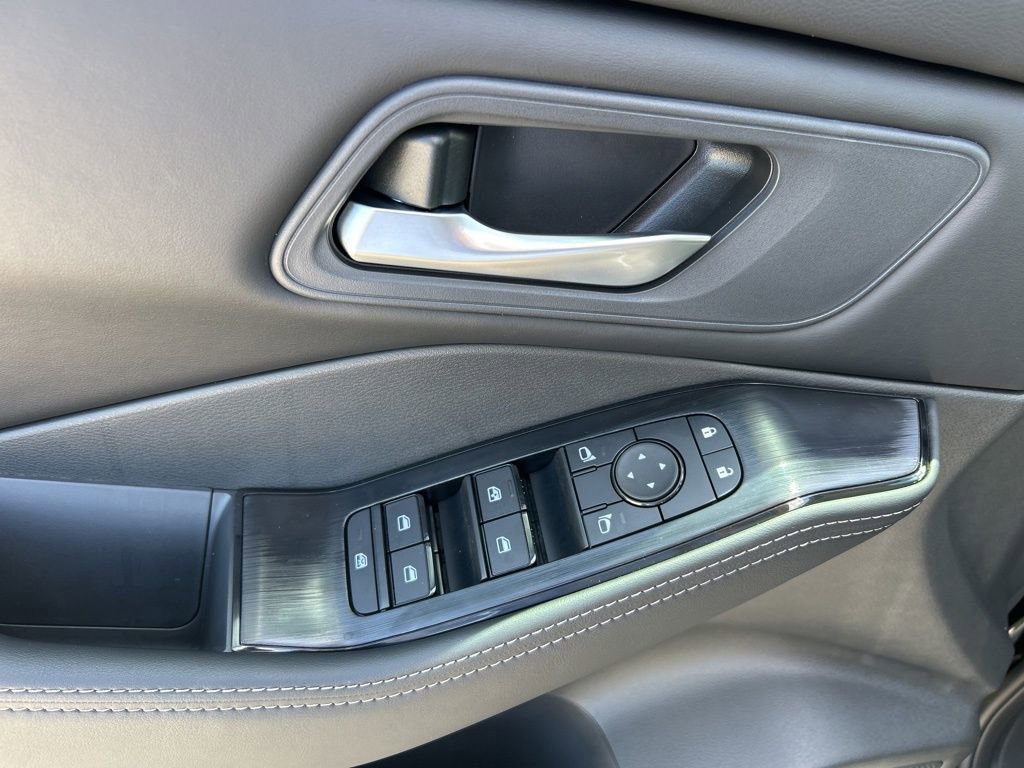 New 2026 Nissan Rogue SV image 19