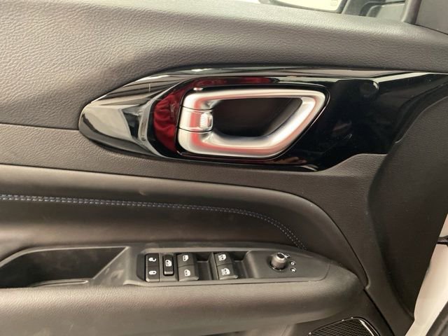 New 2026 Jeep Compass Latitude image 17